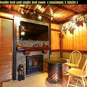 Salmon Magwood Guest house
