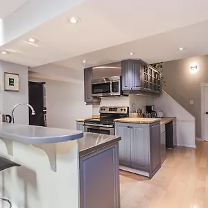 Residential Luxury 2*, Toronto Canada