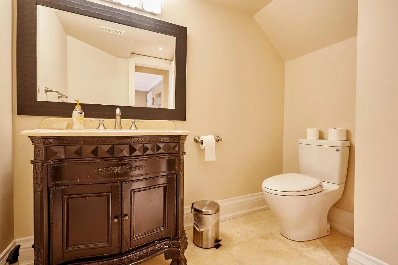 Elegant Apartment With Sauna 0*, Toronto Kanada